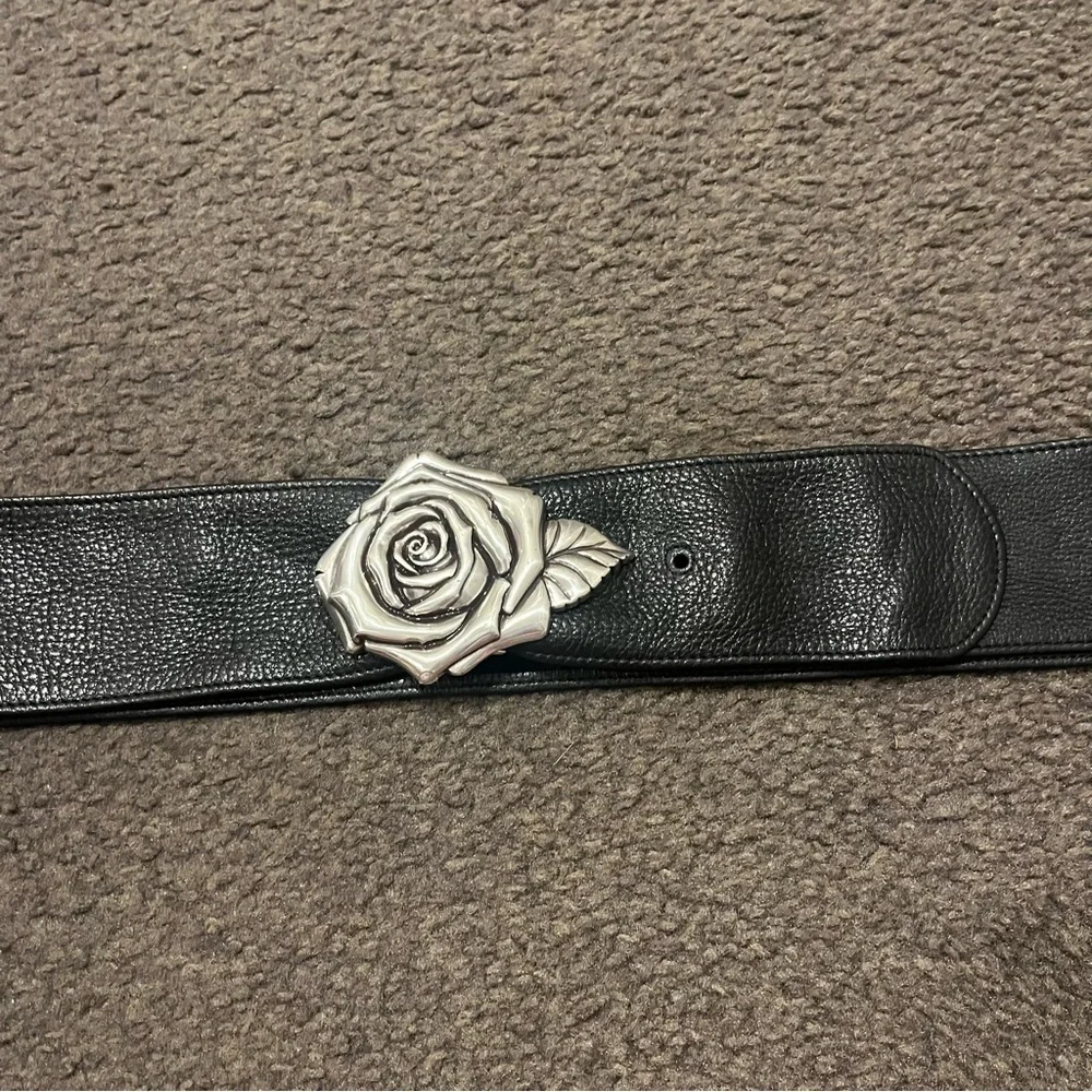Brighton Black Leather Rose Belt